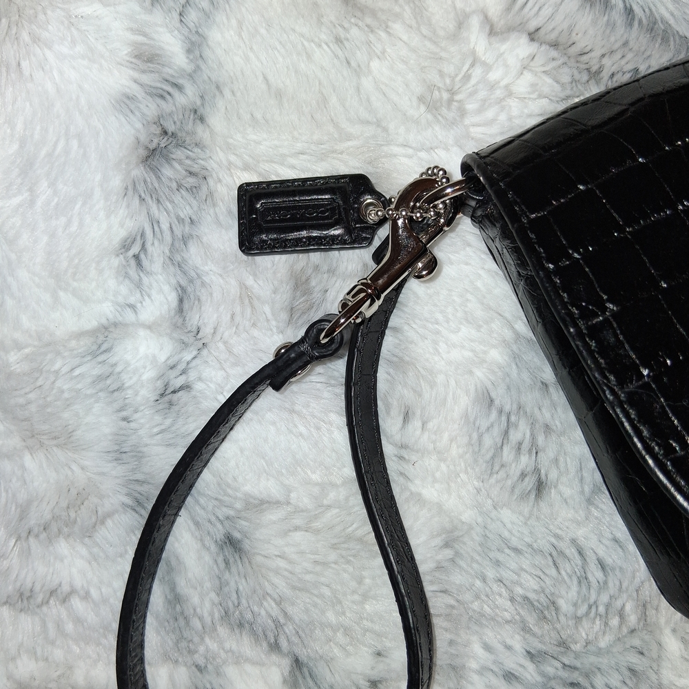 Coach Black Croc-embrossed Clutch Wristlet - Picture 6 of 8